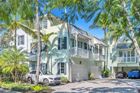 Touwnhouse à Fort Lauderdale, Floride 4 chambres, 246.38 m2 № 2262266