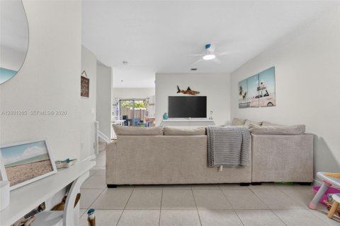 Touwnhouse à vendre à Homestead, Floride: 3 chambres, 133.97 m2 № 2066323 - photo 6