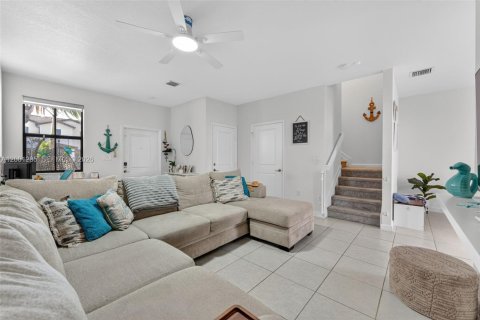 Touwnhouse à vendre à Homestead, Floride: 3 chambres, 133.97 m2 № 2066323 - photo 8