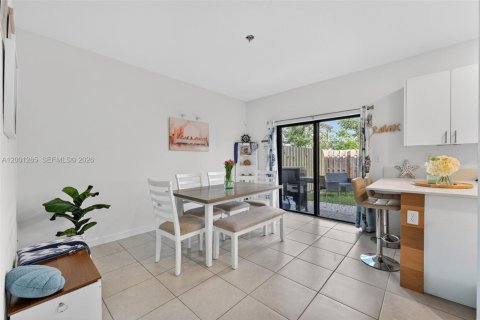 Touwnhouse à vendre à Homestead, Floride: 3 chambres, 133.97 m2 № 2066323 - photo 10