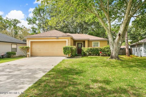 Villa ou maison à vendre à Jacksonville, Floride: 3 chambres, 143.44 m2 № 774782 - photo 1