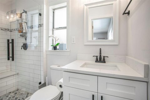 Casa en alquiler en Tampa, Florida, 3 dormitorios, 153.29 m2 № 1904908 - foto 17
