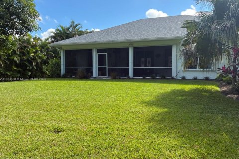 House in Stuart, Florida 3 bedrooms, 174.84 sq.m. № 1954859 - photo 9