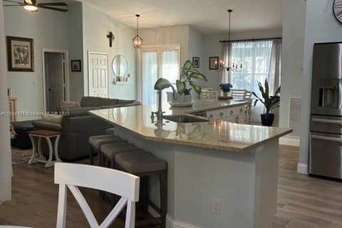 House in Stuart, Florida 3 bedrooms, 174.84 sq.m. № 1954859 - photo 18