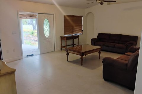 House in Punta Gorda, Florida 3 bedrooms, 148.27 sq.m. № 2217137 - photo 24