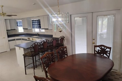 House in Punta Gorda, Florida 3 bedrooms, 148.27 sq.m. № 2217137 - photo 13