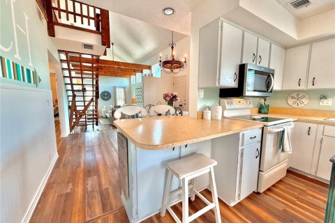 House in Flagler Beach, Florida 3 bedrooms, 199.28 sq.m. № 1847506 - photo 17
