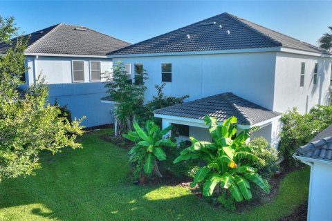House in Davenport, Florida 4 bedrooms, 274.43 sq.m. № 1899572 - photo 30