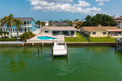 Villa ou maison à vendre à Treasure Island, Floride: 3 chambres, 196.77 m2 № 2419172 - photo 21