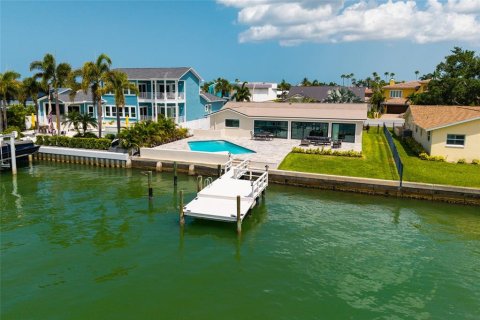 Villa ou maison à vendre à Treasure Island, Floride: 3 chambres, 196.77 m2 № 2419172 - photo 22