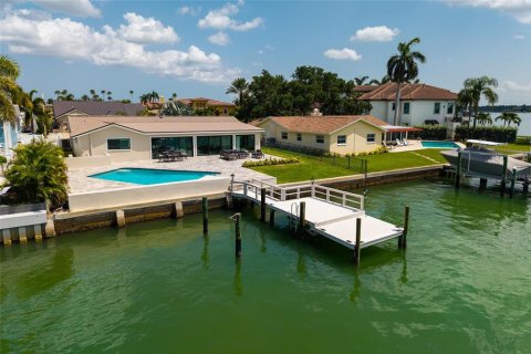 Villa ou maison à vendre à Treasure Island, Floride: 3 chambres, 196.77 m2 № 2419172 - photo 19