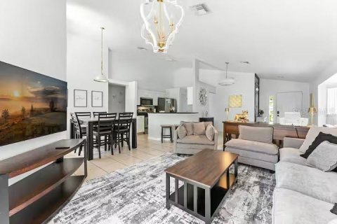 Villa ou maison à vendre à Kissimmee, Floride: 4 chambres, 176.51 m2 № 2289745 - photo 7
