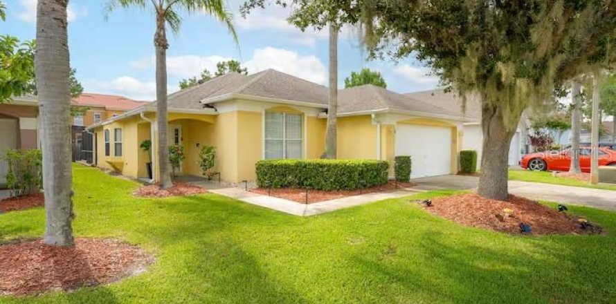 Villa ou maison à Kissimmee, Floride 4 chambres, 176.51 m2 № 2289745