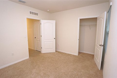 House in Saint Cloud, Florida 3 bedrooms, 150.5 sq.m. № 1826631 - photo 22