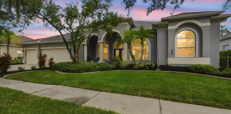 Casa en Tampa, Florida 4 dormitorios, 342.16 m2 № 2383658