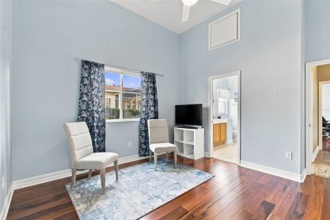 Casa en venta en Tampa, Florida, 4 dormitorios, 342.16 m2 № 2383658 - foto 24