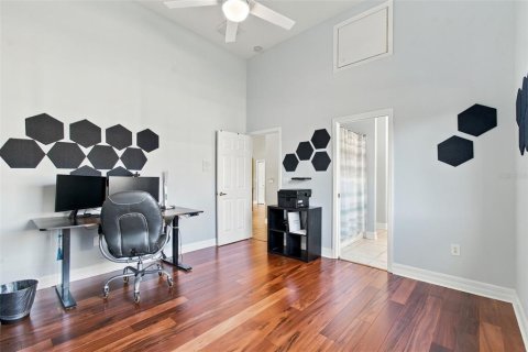 Casa en venta en Tampa, Florida, 4 dormitorios, 342.16 m2 № 2383658 - foto 28