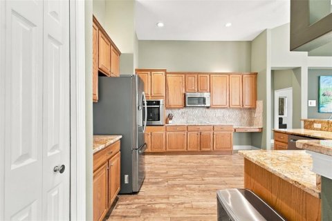 Casa en venta en Tampa, Florida, 4 dormitorios, 342.16 m2 № 2383658 - foto 8