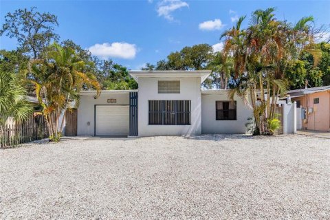 Villa ou maison à louer à Saint Petersburg, Floride: 2 chambres, 84.45 m2 № 1543518 - photo 1