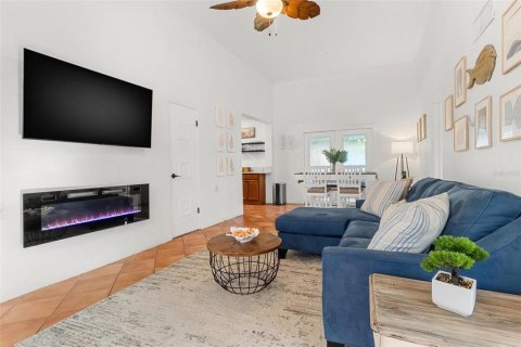 Villa ou maison à louer à Saint Petersburg, Floride: 2 chambres, 84.45 m2 № 1543518 - photo 4