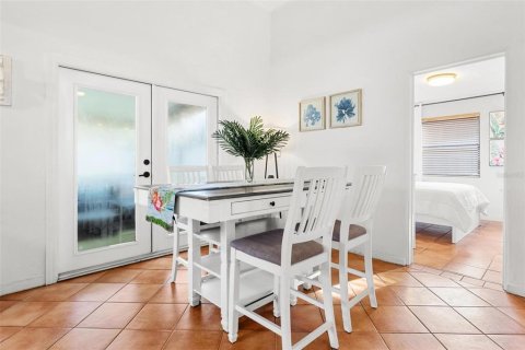 Villa ou maison à louer à Saint Petersburg, Floride: 2 chambres, 84.45 m2 № 1543518 - photo 8