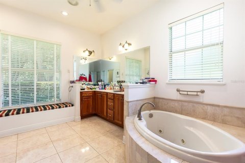 Casa en venta en Umatilla, Florida, 4 dormitorios, 398.64 m2 № 1856393 - foto 24