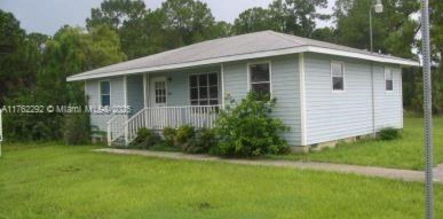 Casa en Lehigh Acres, Florida 3 dormitorios № 1860546