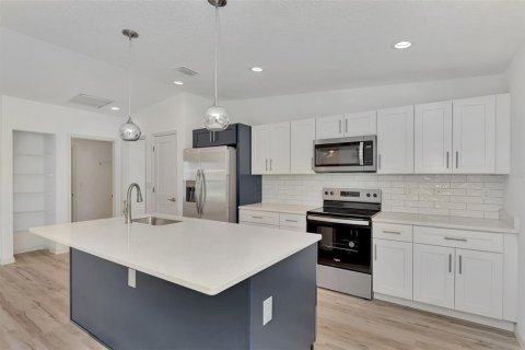 Casa en venta en North Port, Florida, 3 dormitorios, 137.68 m2 № 1555366 - foto 14