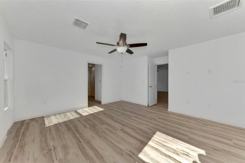 Casa en venta en North Port, Florida, 3 dormitorios, 137.68 m2 № 1555366 - foto 16