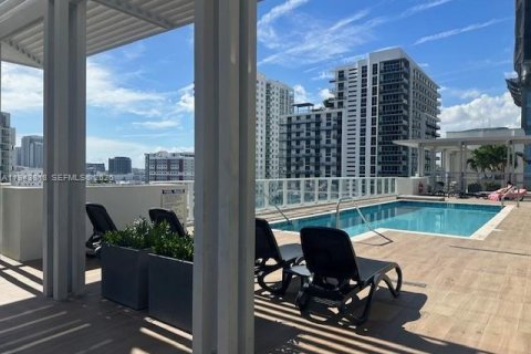 Снять в аренду кондоминиум в Майами, Флорида 1 спальня, 52.03м2, № 2000605 - фото 22