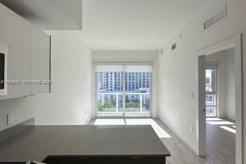 Снять в аренду кондоминиум в Майами, Флорида 1 спальня, 52.03м2, № 2000605 - фото 5