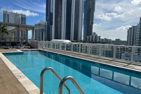 Снять в аренду кондоминиум в Майами, Флорида 1 спальня, 52.03м2, № 2000605 - фото 24