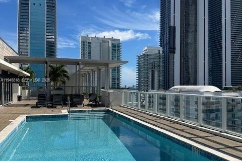 Снять в аренду кондоминиум в Майами, Флорида 1 спальня, 52.03м2, № 2000605 - фото 26