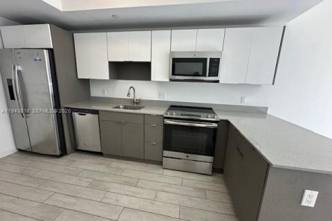 Кондоминиум с 1 спальней в Майами, Флорида № 2000605