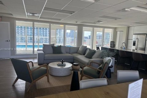 Снять в аренду кондоминиум в Майами, Флорида 1 спальня, 52.03м2, № 2000605 - фото 30