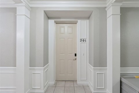 Condo in Orlando, Florida, 2 bedrooms № 2233156 - photo 6
