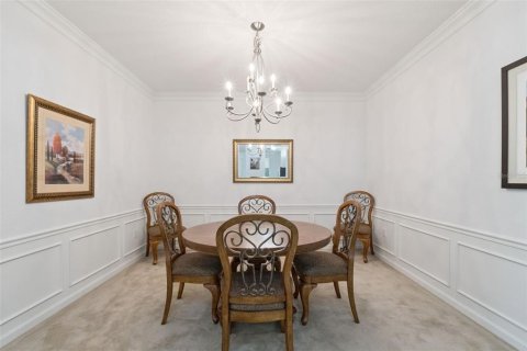 Condo in Orlando, Florida, 2 bedrooms № 2233156 - photo 11