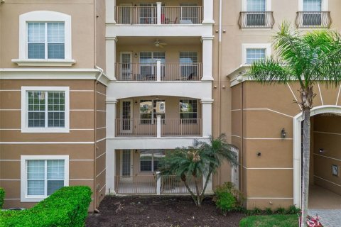 Condo in Orlando, Florida, 2 bedrooms № 2233156 - photo 4