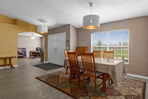 House in Spring Hill, Florida 4 bedrooms, 190.26 sq.m. № 2095253 - photo 11