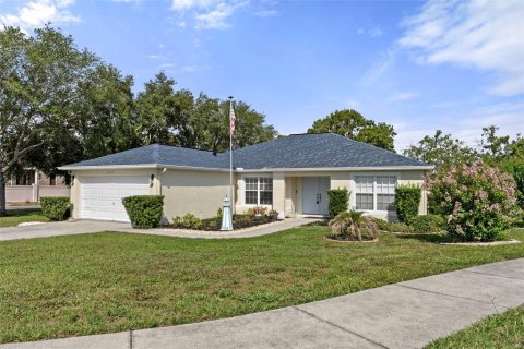 House in Spring Hill, Florida 4 bedrooms, 190.26 sq.m. № 2095253 - photo 2