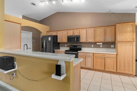 House in Spring Hill, Florida 4 bedrooms, 190.26 sq.m. № 2095253 - photo 12