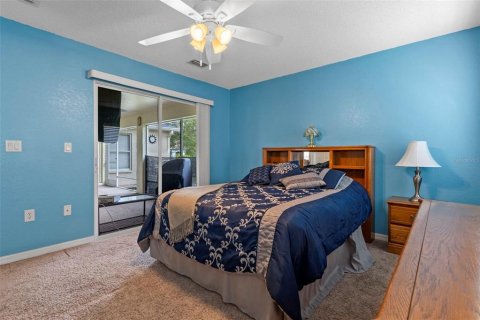 House in Spring Hill, Florida 4 bedrooms, 190.26 sq.m. № 2095253 - photo 18