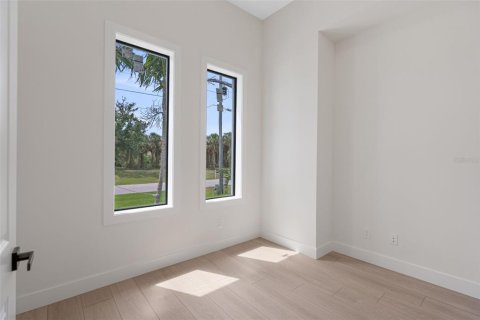 House in Rotonda, Florida 3 bedrooms, 208.57 sq.m. № 1687116 - photo 12