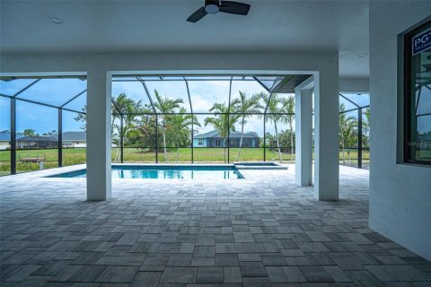 House in Rotonda, Florida 3 bedrooms, 208.57 sq.m. № 1687116 - photo 26