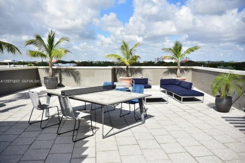 Condo in Miami, Florida  № 2067475 - photo 30