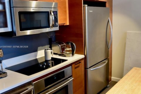 Condo in Miami, Florida  № 2067475 - photo 14