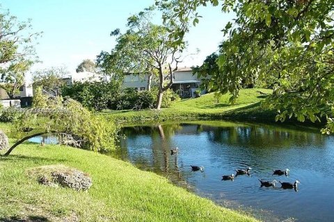 Condominio en venta en Miami, Florida, 3 dormitorios, 143.07 m2 № 2042689 - foto 22