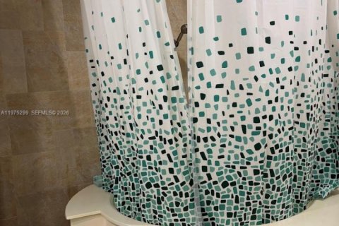 Condominio en venta en Miami, Florida, 3 dormitorios, 143.07 m2 № 2042689 - foto 23