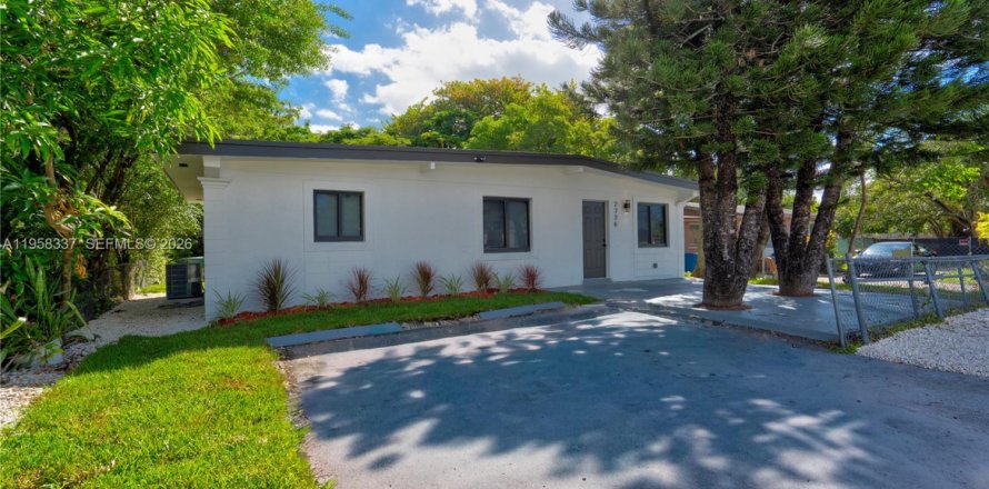 House in Oakland Park, Florida 4 bedrooms, 109.62 sq.m. № 2020760