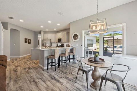 Villa ou maison à vendre à Haines City, Floride: 3 chambres, 221.48 m2 № 2103669 - photo 9